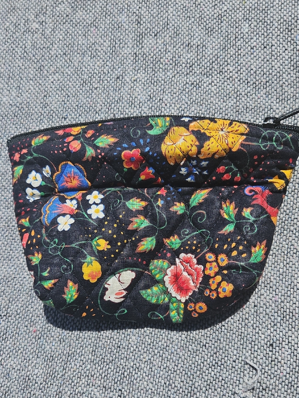 Vera Bradley Tavern On The Green Makeup And Rooster Crossbody..